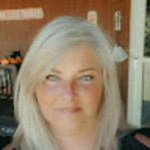 Meet your Posher, Connie
